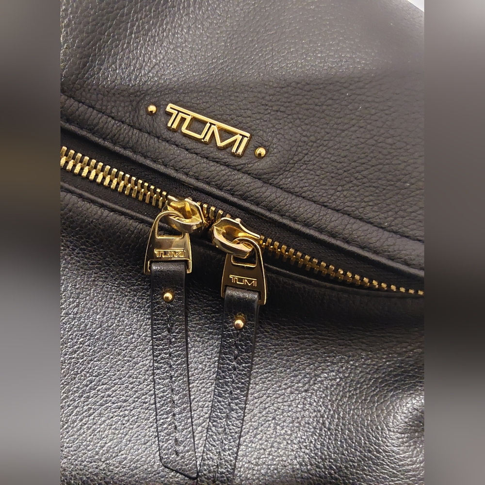 Tumi Voyageur Lexa Zip Flap Backpack Backpack in Black and Gold Hardware - Picture 2 of 14